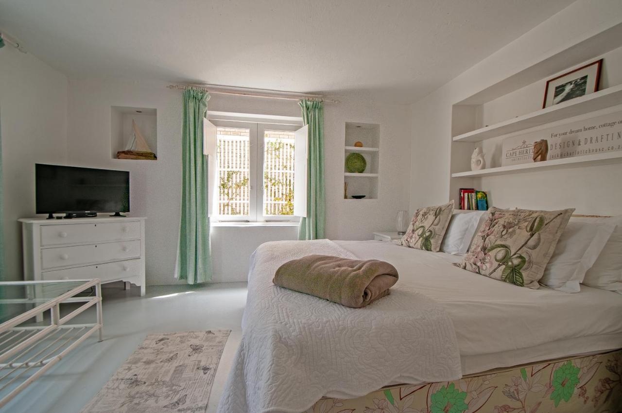 Charlotte House Apartment สติลบาย ภายนอก รูปภาพ